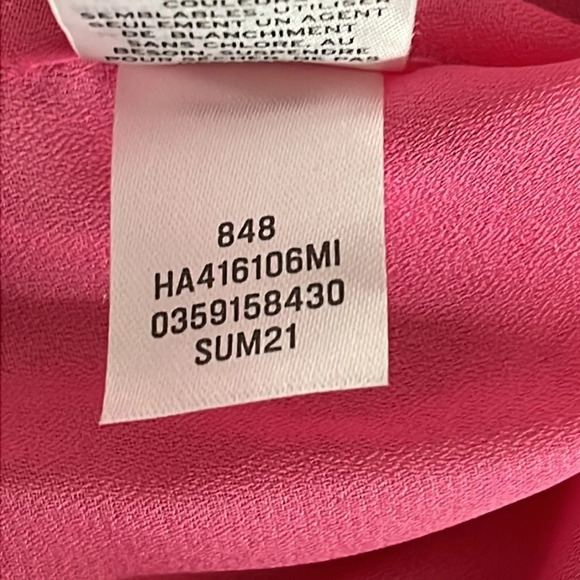 Halogen Pleated Sleeveless Swing Top in Barbie Pink - Size Small - Picture 7 of 8